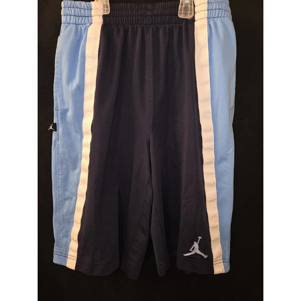 Air Jordan Boys shorts‎ size Large University Blue navy retro